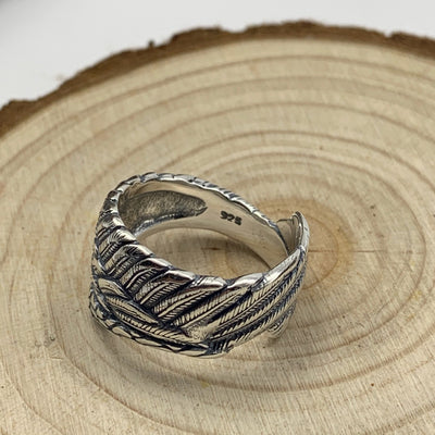 Angel wings ring